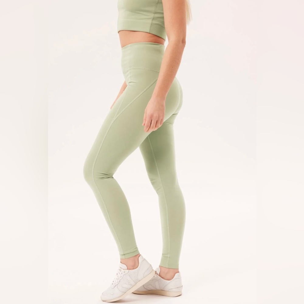 NWT Girlfriend Collective Compressive High Rise Leggings Matcha Size Small